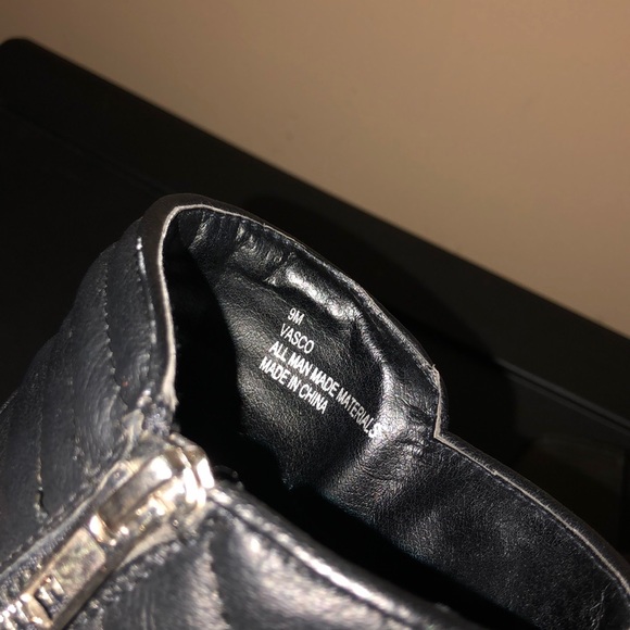 Booties sz 9 - Picture 5 of 6